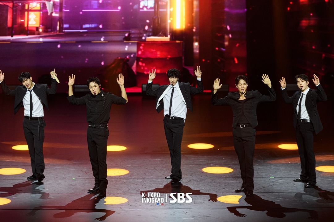 Le groupe MONSTA X sur scène