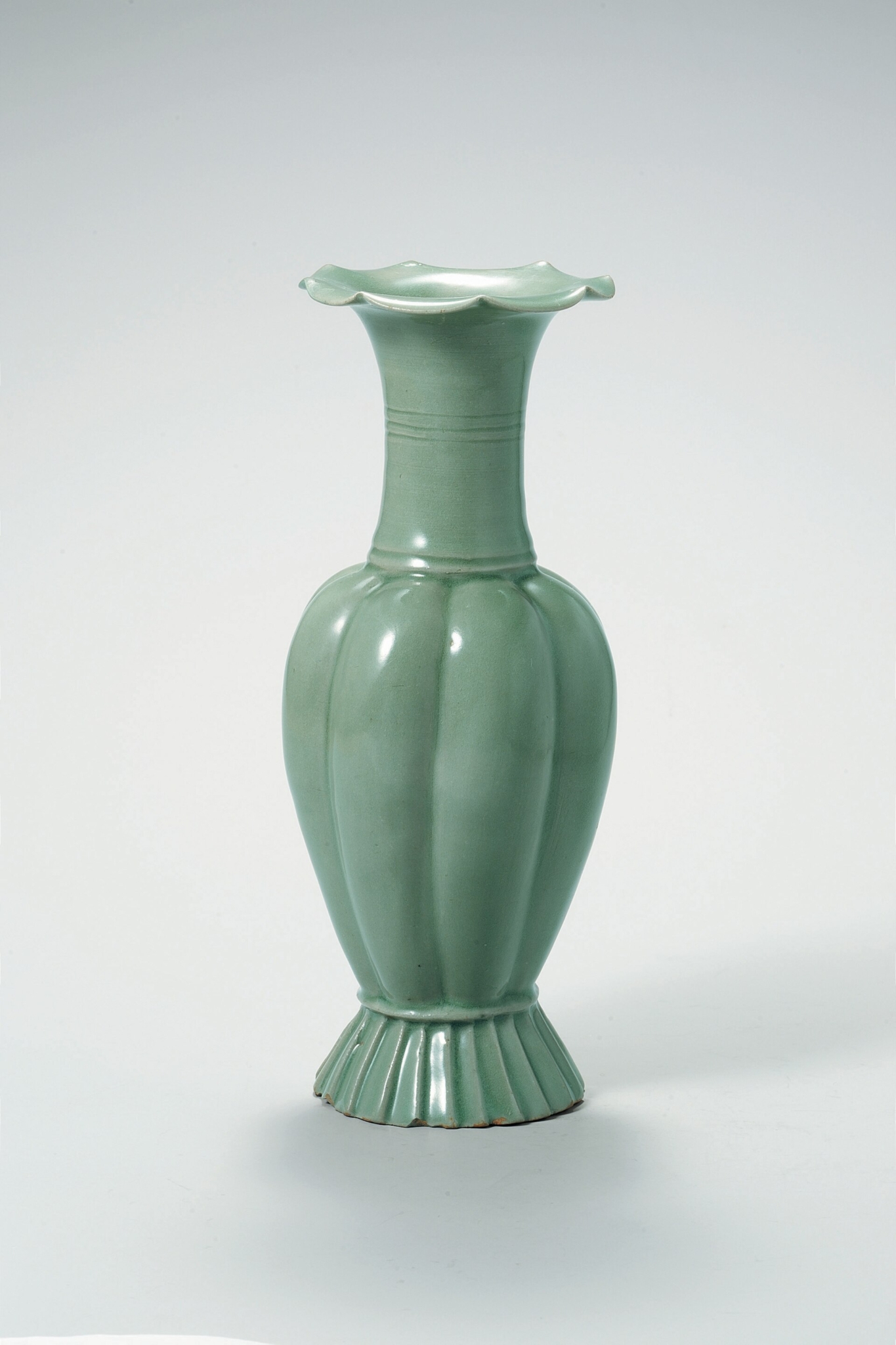 Vase céladon en forme de melon de la dynastie Goryeo, conservé au Musée national de Corée